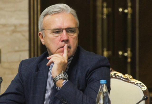 Александр Усс может не попасть в Совет Федерации в следующем политическом сезоне
