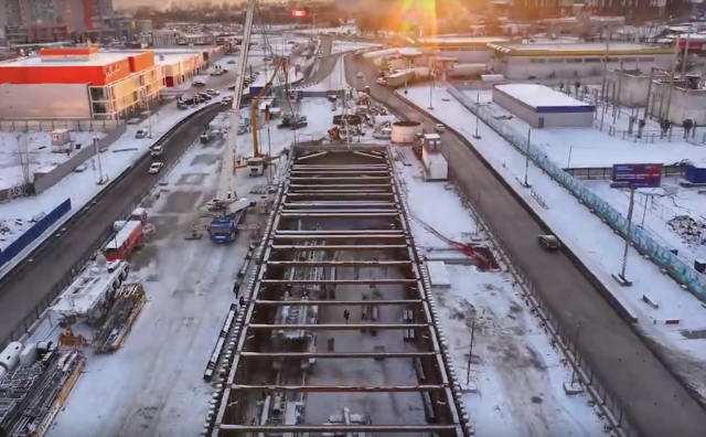 Строителям метро в Красноярске задержали запрлату