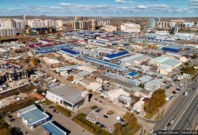 В Красноярске в третий раз выставили на торги территорию рынков на Шахтеров