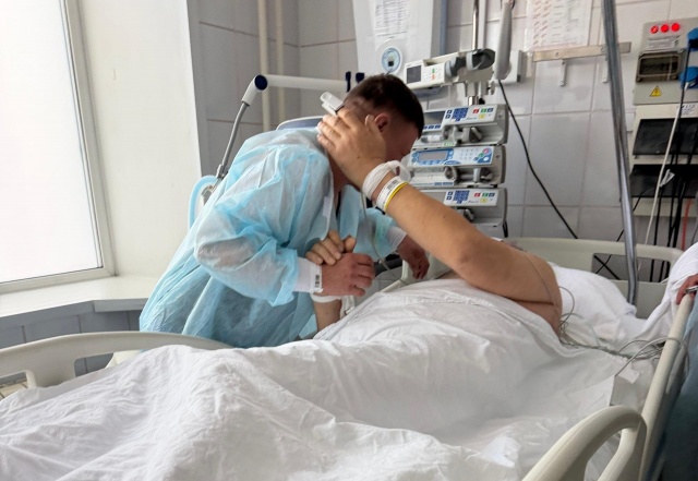 Полетели камнем вниз, упали винтом вперед: выживший после крушения самолета пилот рассказал об аварии