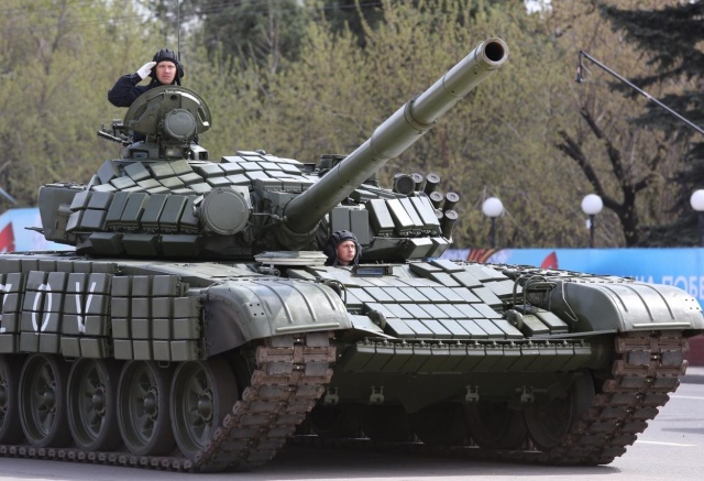 Шествие в честь Дня Победы пройдет без военной техники в Красноярске