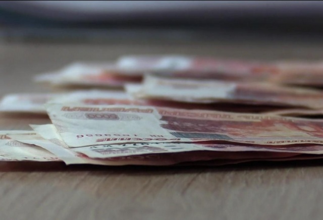 Центробанк снизил ключевую ставку до 14%