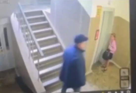 В Красноярске задержали мужчину, который приставал к 8-летней девочке в подъезде