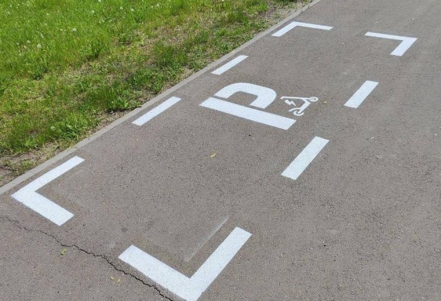 Новые парковки для самокатов появились в Красноярске