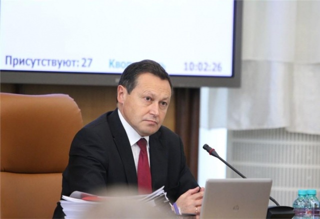 Экс-мэр Красноярска Эдхам Акбулатов идет на выборы в краевое Заксобрание