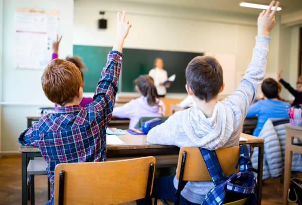 При какой погоде красноярским школьникам можно не ходить на уроки: ответ мэрии