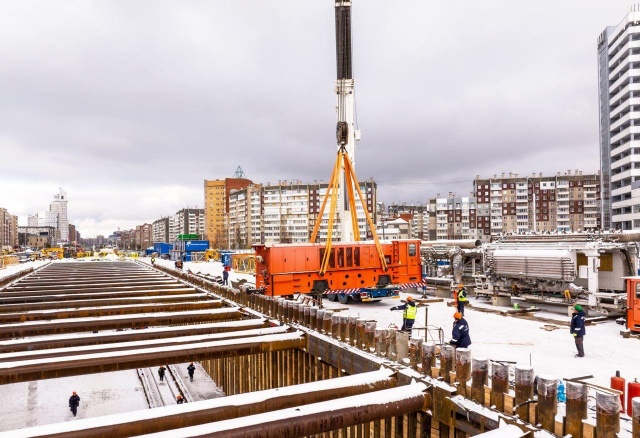 Строителей красноярского метро отправляют в отпуск из-за проблем с документацией: работы приостановлены