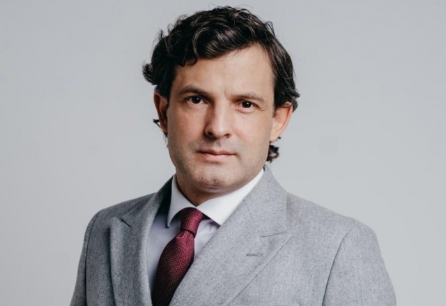 «Это не та должность, которую можно исполнять вахтовым методом»: Роман Крастелев покинет пост депутата Горсовета