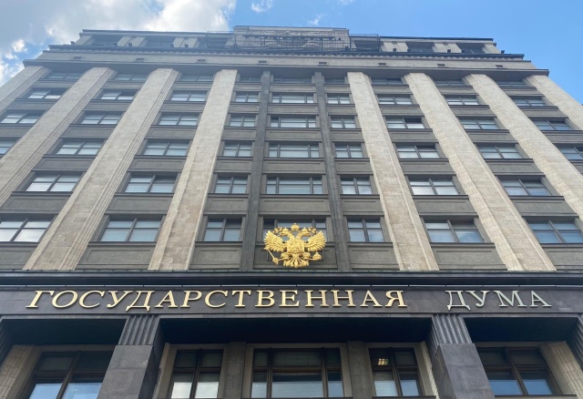 Анестезия у стоматолога, вейпы и повышение пенсий: новые законы октября в России